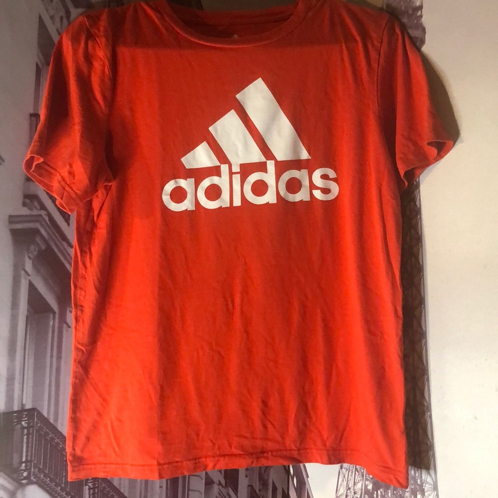 Adidas T-shirt